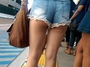 Сollege girl in shorts 40